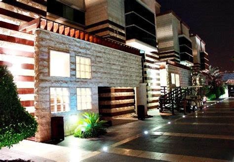 one to one hotel abu dhabi reviews|One to One Hotel.